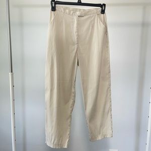 Robert Louise New York London Paris Cream Ivory Beige Trouser Capri Pants